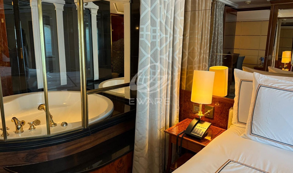 Resorts-World-Cruises7